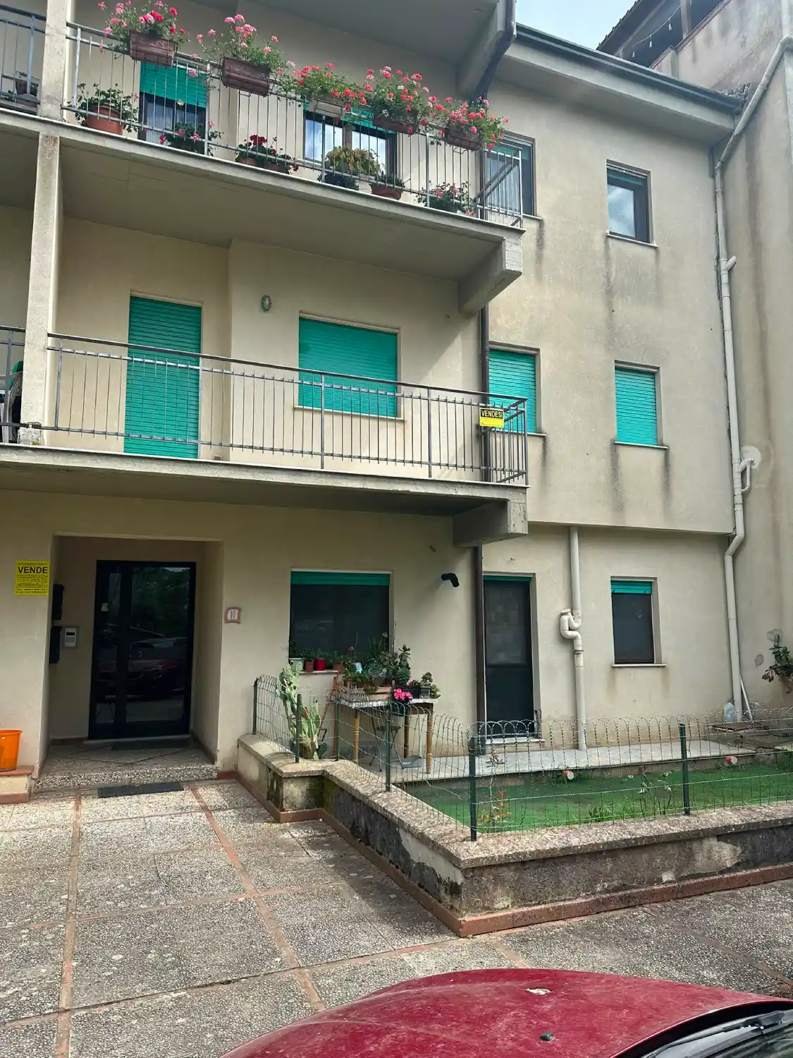 PROSPETTO SU VIA DELLE ROSE