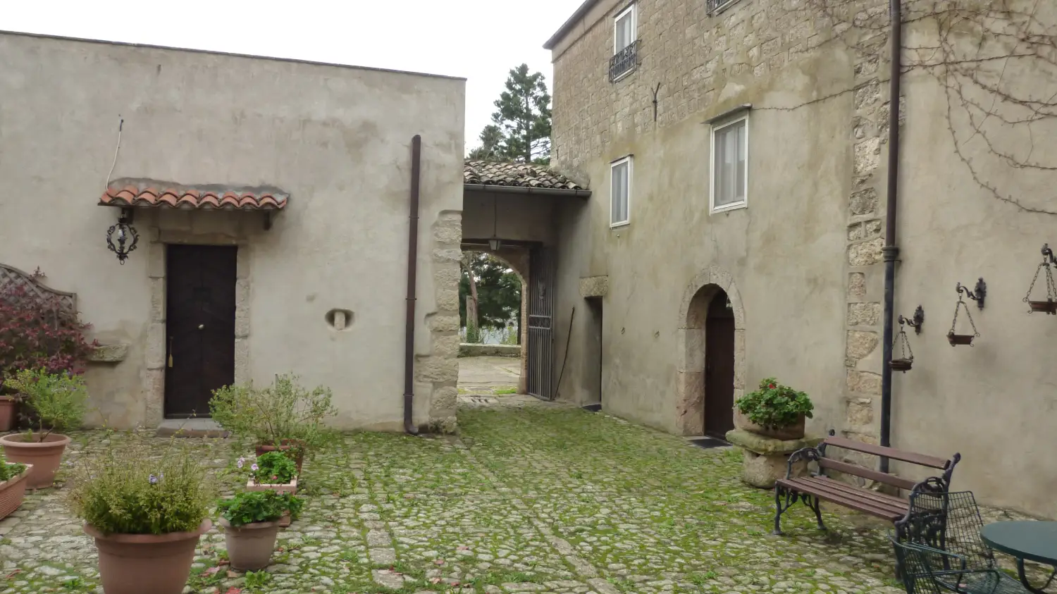 CORTILE INTERNO