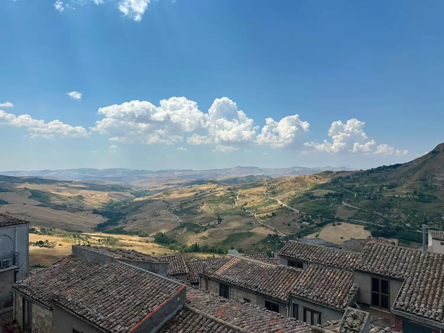 VISTA PANORAMICA DAL TERRAZZO SULLA VALLATA DEL FIUME IMERA MERIDIONALE